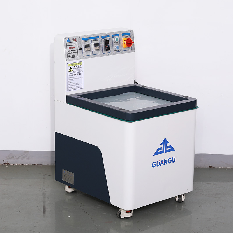 TurinMAGNETIC POLISHING MACHINE GG8620